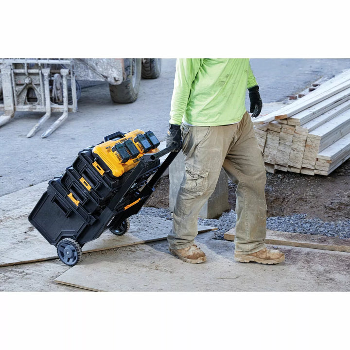 DeWALT DCB104 10.8/18/54V XR Li-ion 4-Port Fast Charger