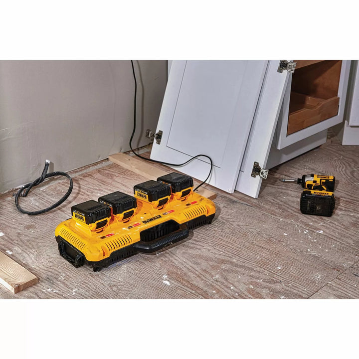 DeWALT DCB104 10.8/18/54V XR Li-ion 4-Port Fast Charger