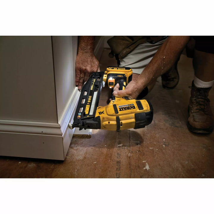 DeWALT DCN660NT-XJ 18V Li-ion XR Cordless Finish Nailer, Bare Tool in TSTAK — 32-63mm — 16 Gauge — Brushless
