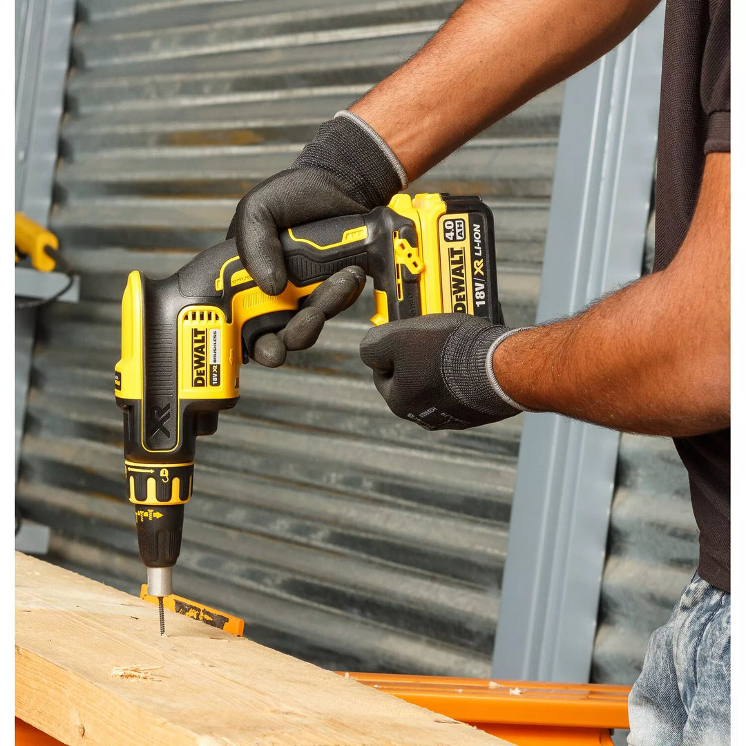DeWALT DCF620NT-XJ 18V Li-ion XR Cordless Drywall Screwdriver, Bare Tool in TSTAK + Free Collated Attachment — Brushless — 25-50mm