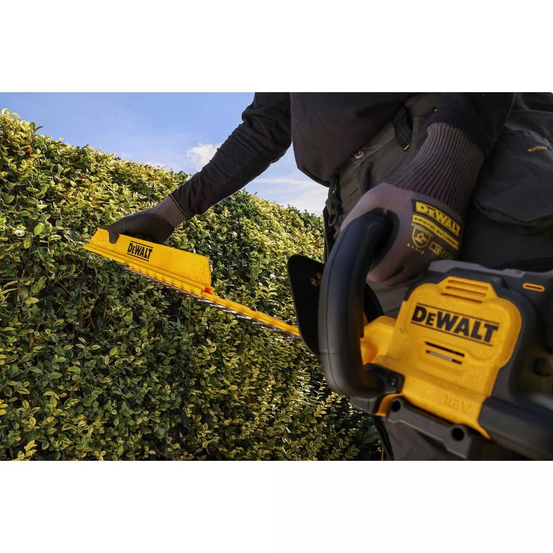 DeWALT DCMHT567P1 18V Li-ion XR Cordless Hedge Trimmer Set (1x 5.0Ah) – 24"